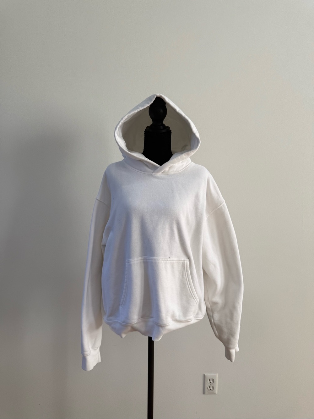 TNA White Hooded Sweatshirt - Classic Pullover